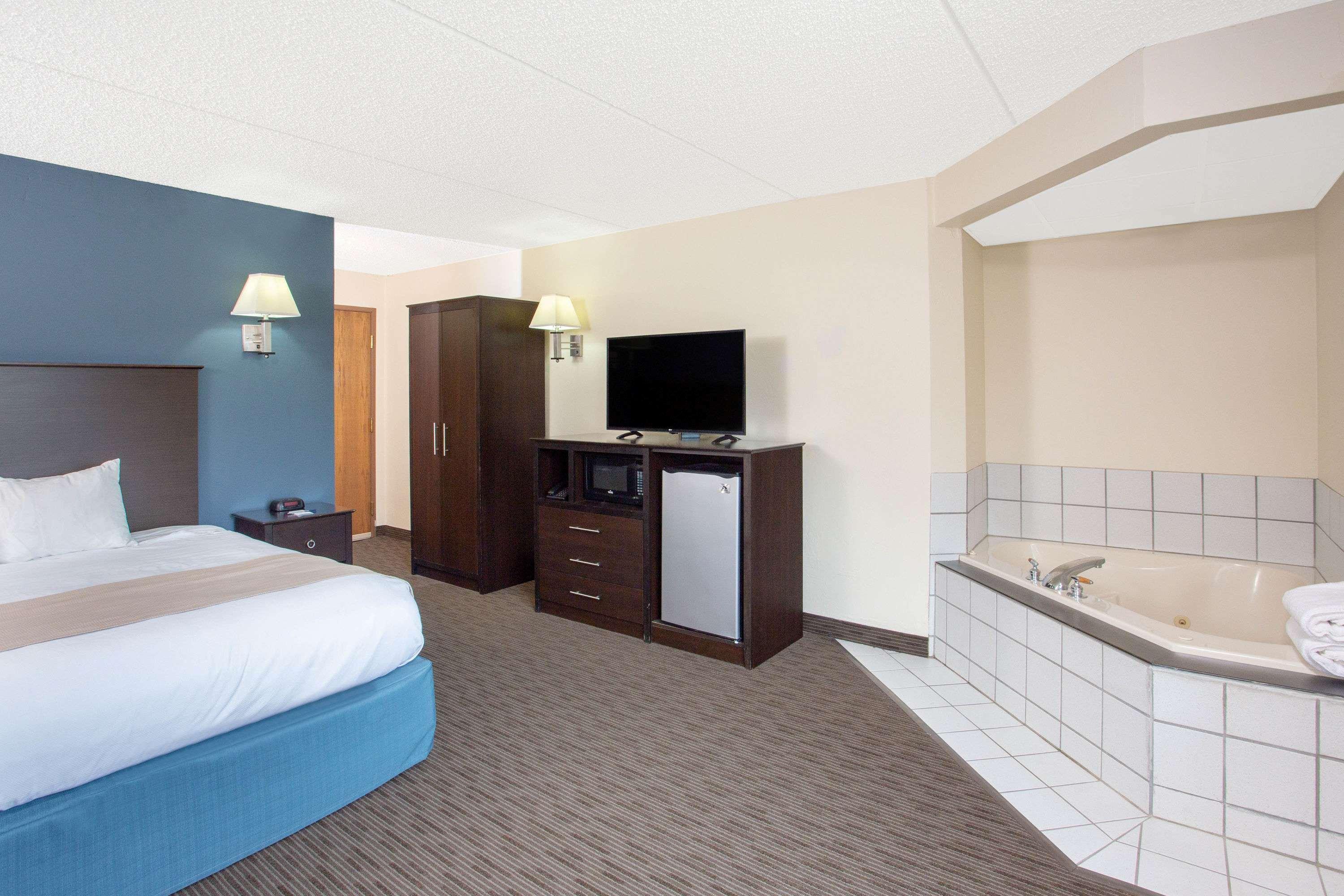Americinn By Wyndham Green Bay West Exterior foto