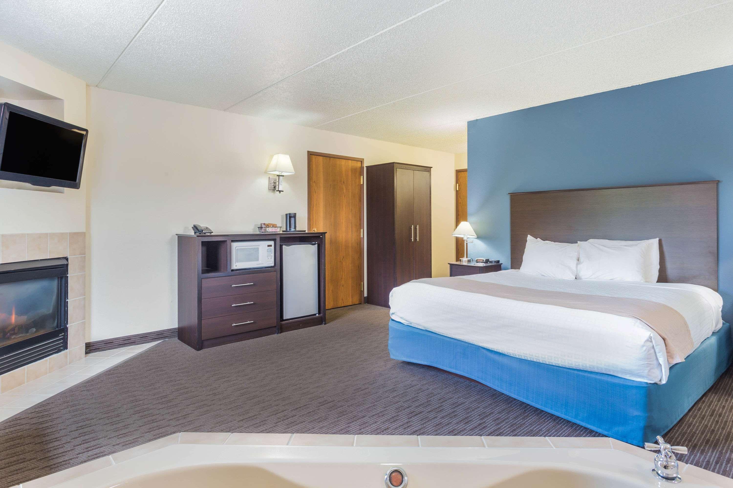 Americinn By Wyndham Green Bay West Exterior foto